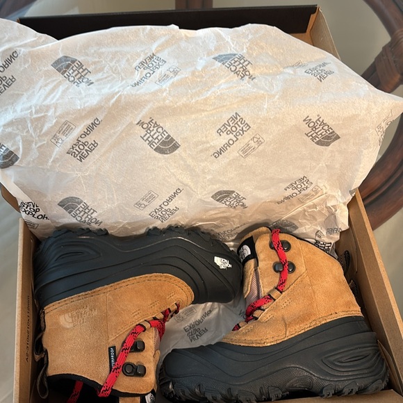 Northface kids winter boots - Picture 8 of 8